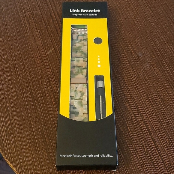 NewWays Faux Mother of Pearl Camo Link Bracelet Rose Gold & Rhinestone Case - Picture 1 of 8